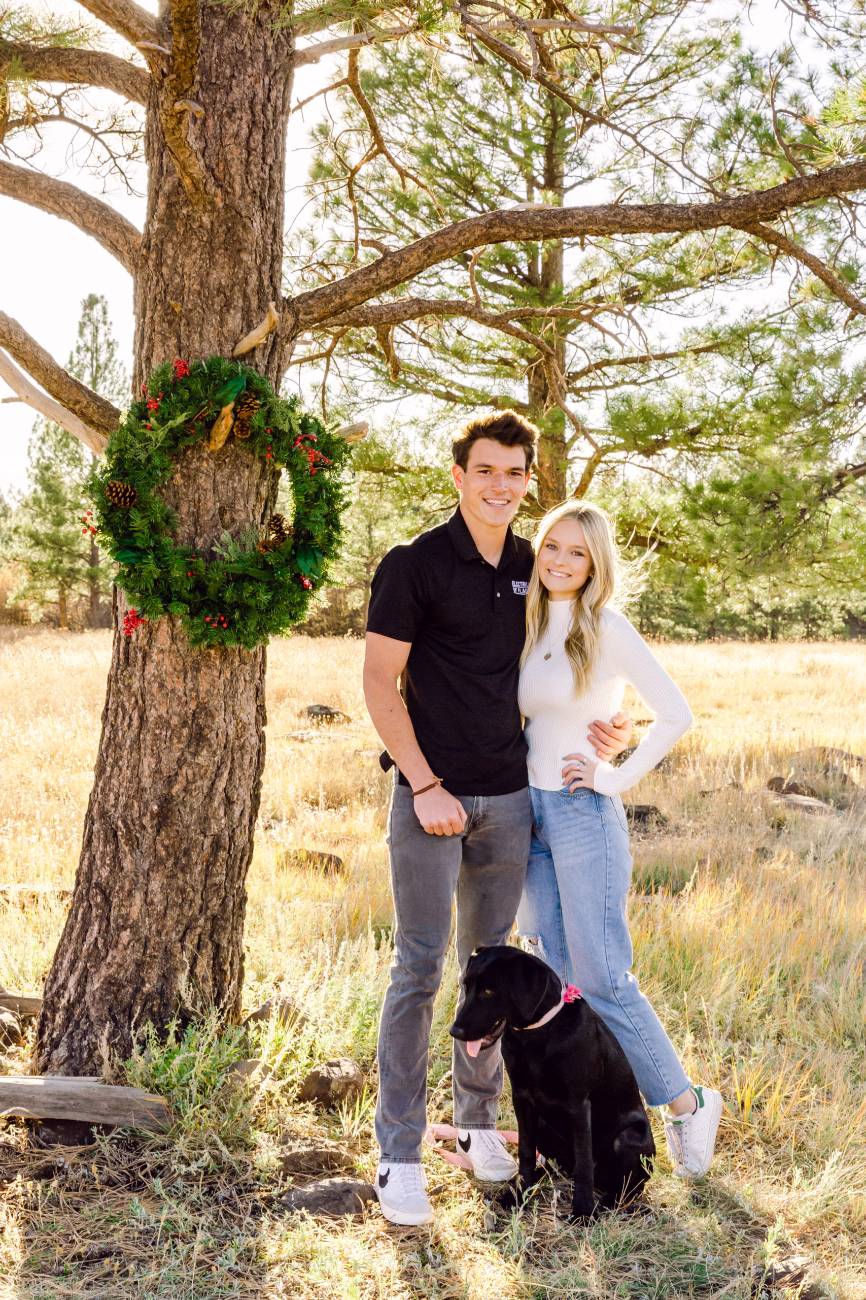 Luke, Kirstin, and Corra get cozy in this cute couples Christ portrait session at the park.